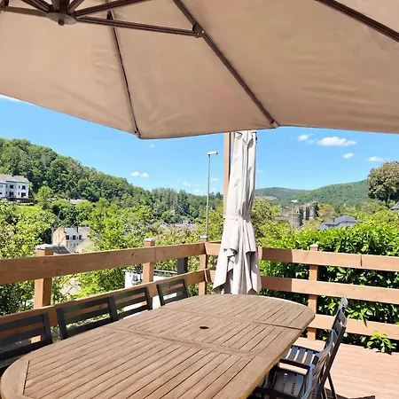 Holiday home Charmante Met Panoramisch Uitzicht