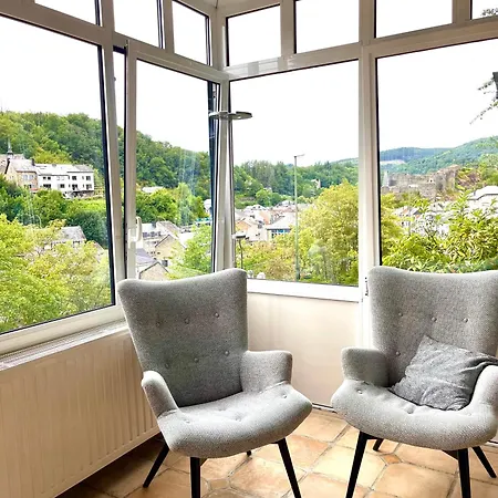Holiday home Charmante Met Panoramisch Uitzicht